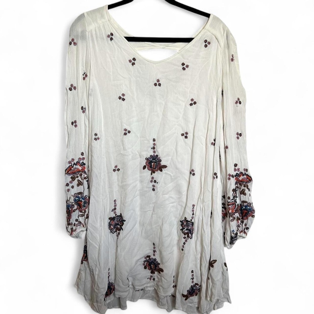 Free People White Dress with Floral Embroidery Boho Fairy Cottagecore whimsical